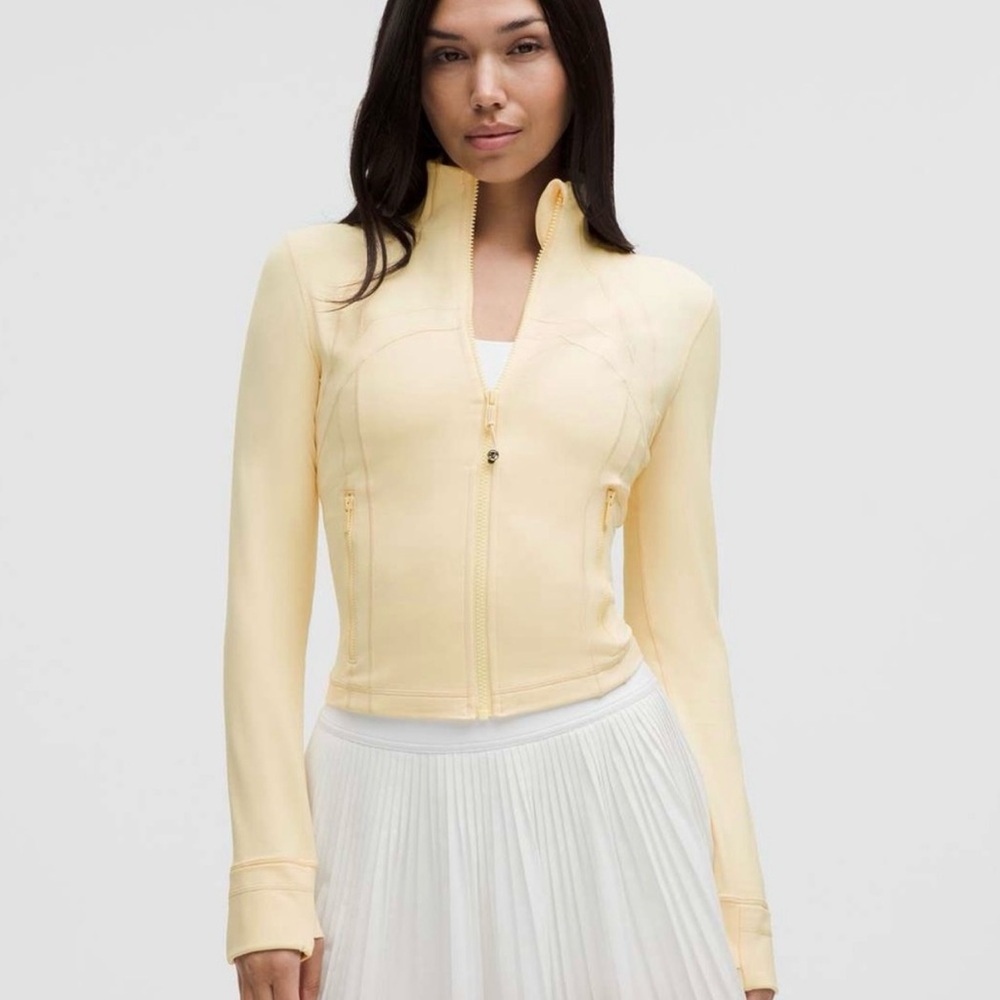lululemon NWT Butter Cream Define Cropped size 14